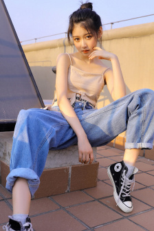 美女视频脱空一净二净